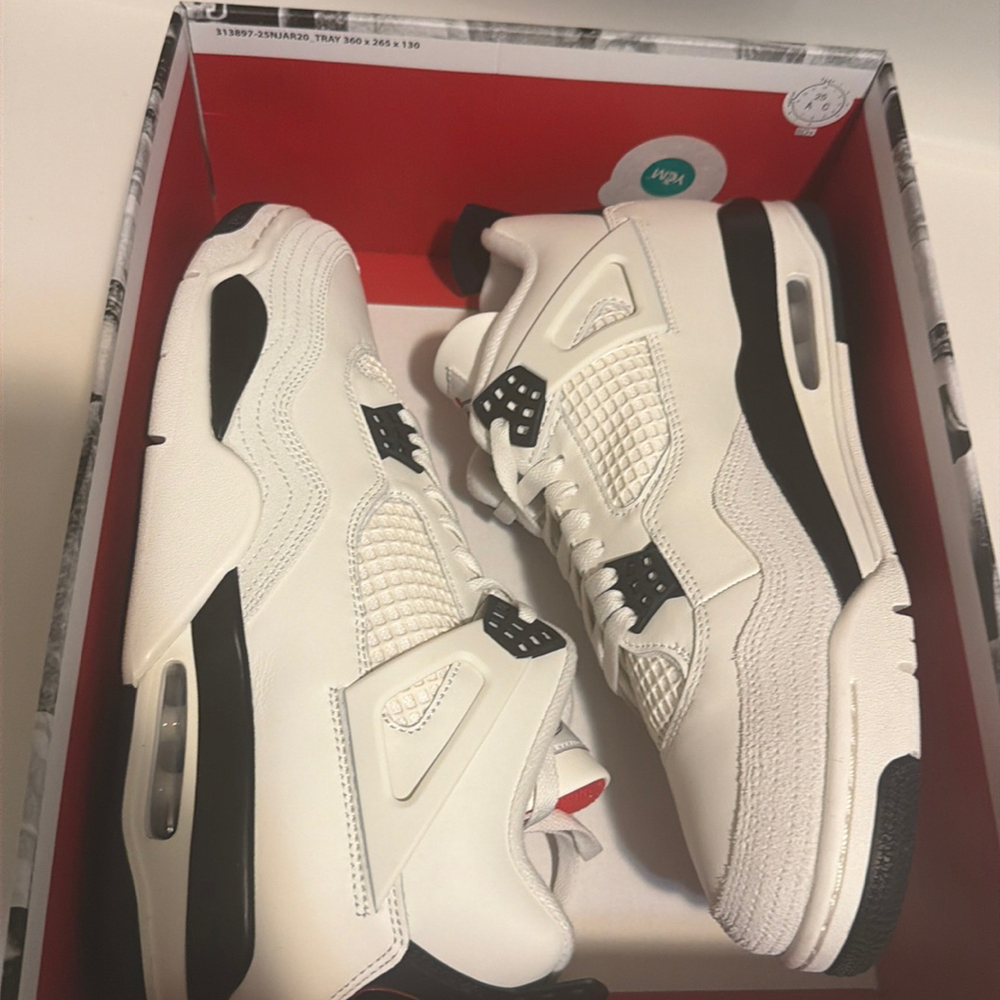 Jordan 4 Flight Club size 12 (No lid)